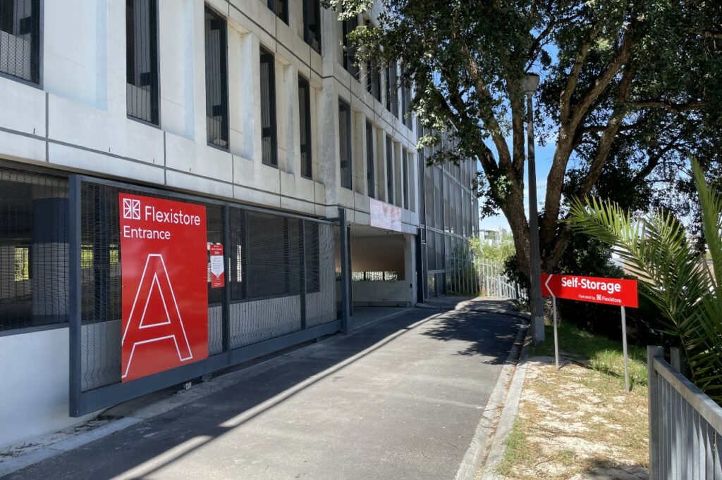 Tijger Park Flexistore Entrance